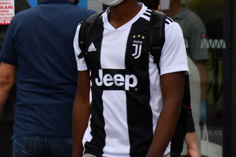 Uretmæssigt salg af NFT’er (ikke-fungible tokens) med fodboldklubben Juventus’ varemærke