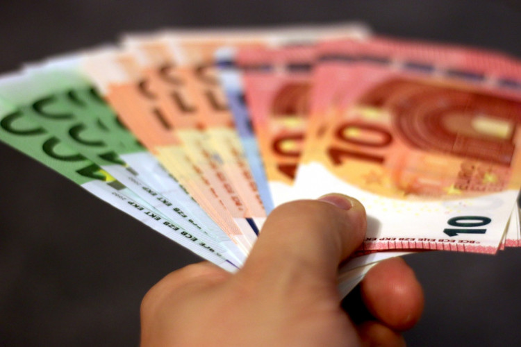 Nu må virksomheder ikke modtage kontantbetalinger for over 20.000 kr.